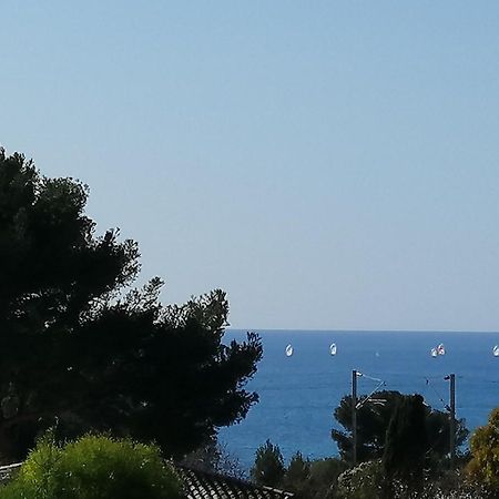Sanary Les Gorguettes, Studio Avec Terrasse Vue Mer, A 10 Min A Pieds De La Plage Buitenkant foto